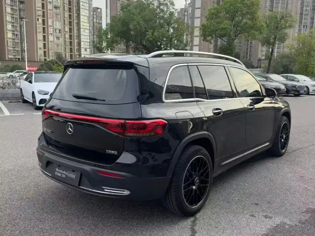 Mercedes-Benz EQB — Фото автомобиля 5