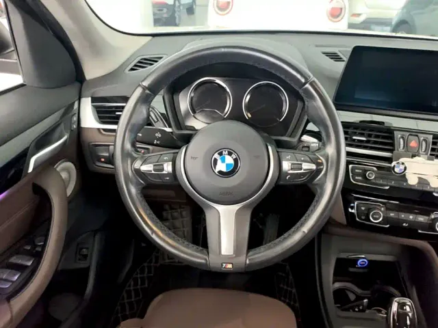 BMW X1 — Фото автомобиля 10