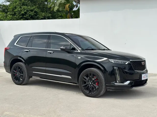 Cadillac XT6 — Фото автомобиля 3