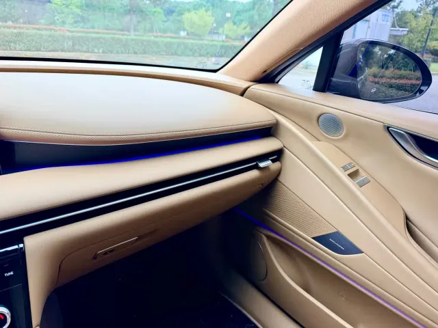 Genesis G80 — Фото автомобиля 16