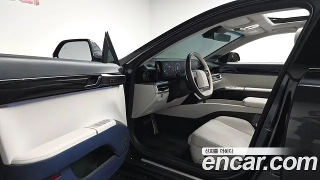 Hyundai Grandeur GN7 — Фото автомобиля 10
