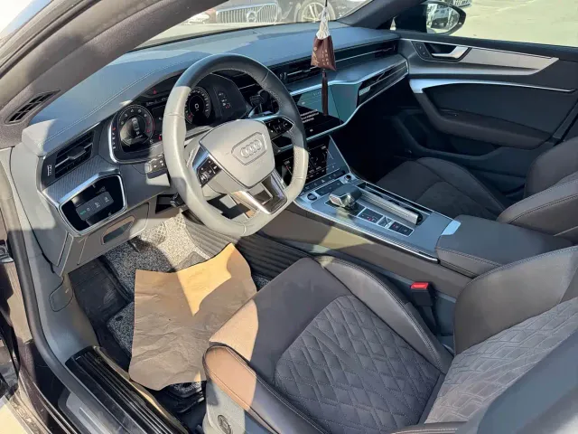 Audi A7L — Фото автомобиля 9