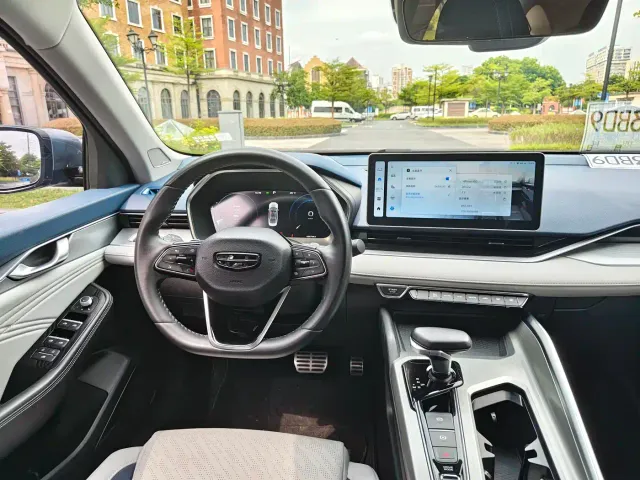 Geely Xingrui — Фото автомобиля 4