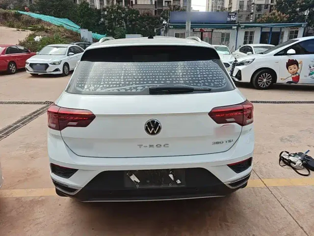 Volkswagen T-Roc — Фото автомобиля 5