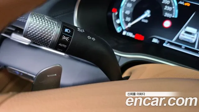 Genesis GV80 — Фото автомобиля 28