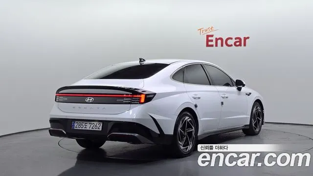 Фотография автомобиля — Hyundai Sonata DN8