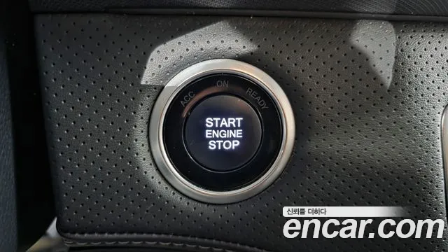 KG_Mobility_Ssangyong Rexton Новый Rexton Sport Khan Дизель 2.2 4WD — Фото автомобиля 24