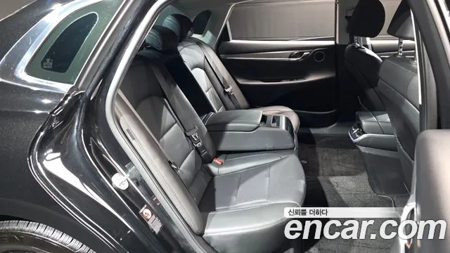 Hyundai Grandeur (New) Hybrid — Фото автомобиля 17
