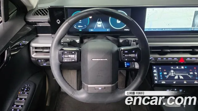 Hyundai Grandeur Grandeur (GN7) 2.5 Бензин 2WD — Фото автомобиля 13