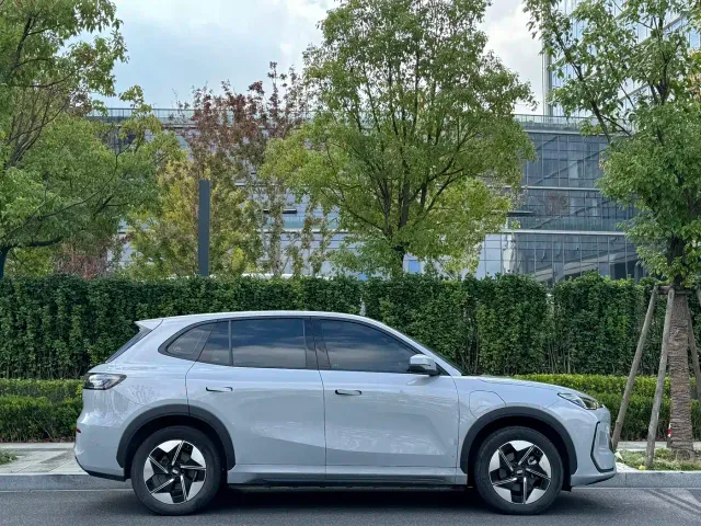 Geely Galaxy E5 — Фото автомобиля 3