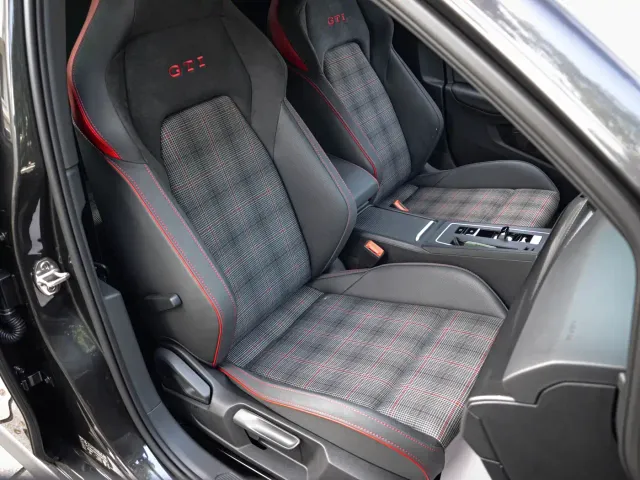 Volkswagen Golf GTI — Фото автомобиля 13