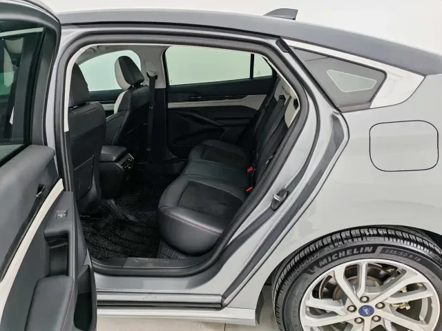 Ford Mondeo — Фото автомобиля 10