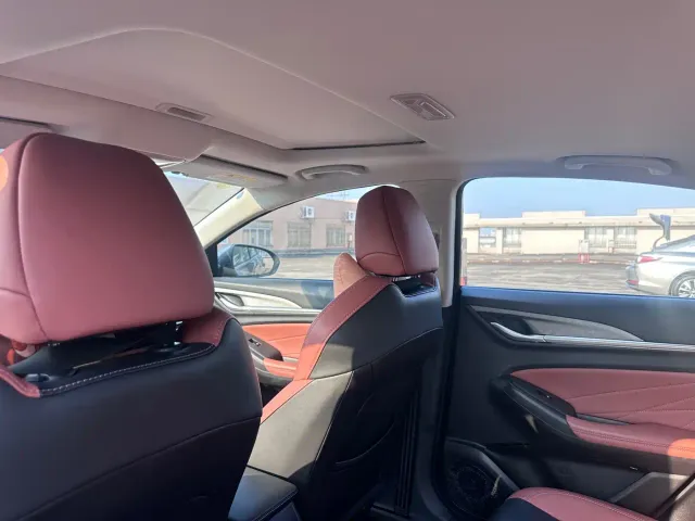Changan Eado — Фото автомобиля 10