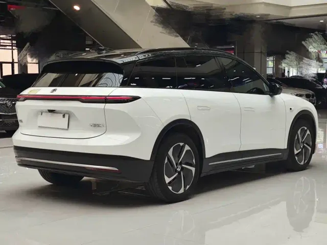 Nio ES6 — Фото автомобиля 22