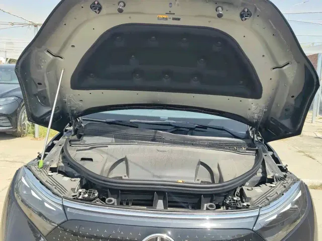 Mercedes-Benz EQS SUV — Фото автомобиля 8