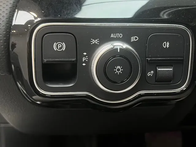 Mercedes-Benz A-Class — Фото автомобиля 16