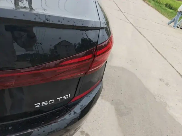 Volkswagen Passat — Фото автомобиля 7