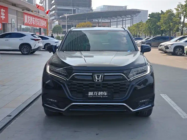 Honda UR-V — Фото автомобиля 2