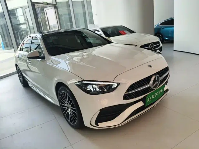 Mercedes-Benz C-Class — Фото автомобиля 3