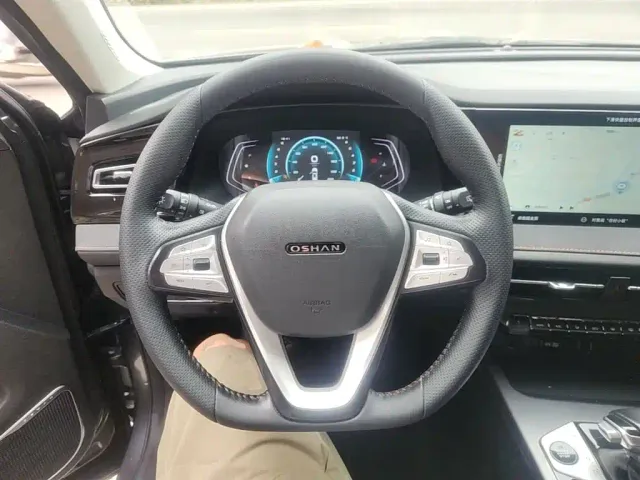 Changan X7 Plus — Фото автомобиля 10