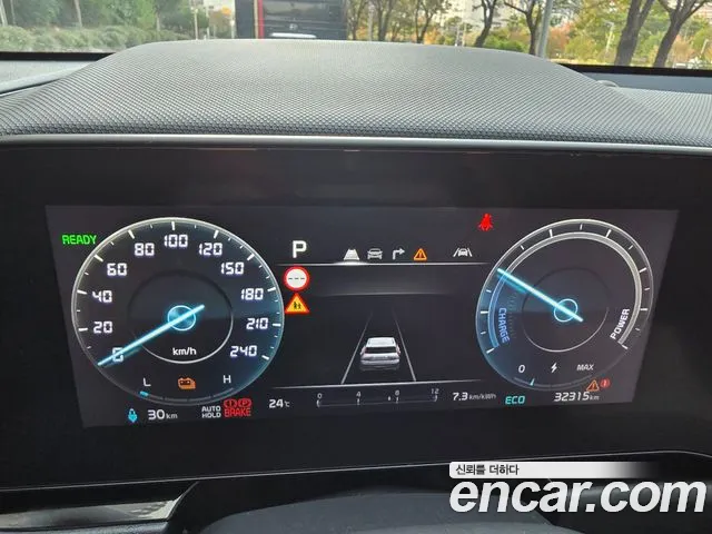 Kia Niro — Фото автомобиля 8