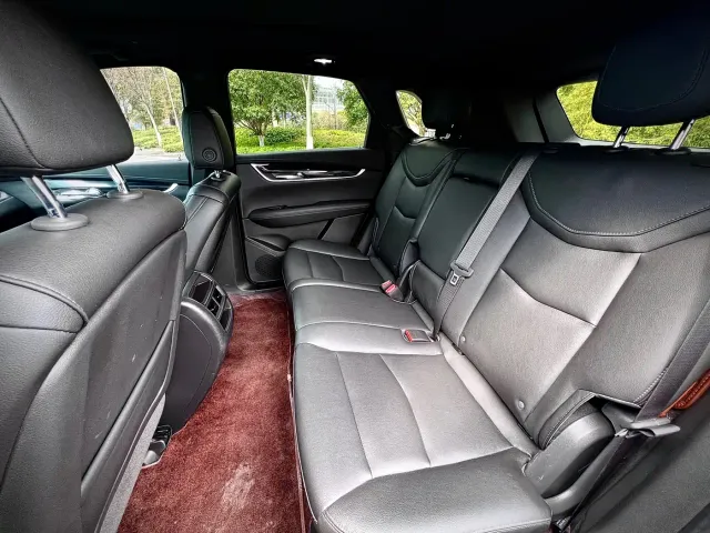 Cadillac XT5 — Фото автомобиля 16