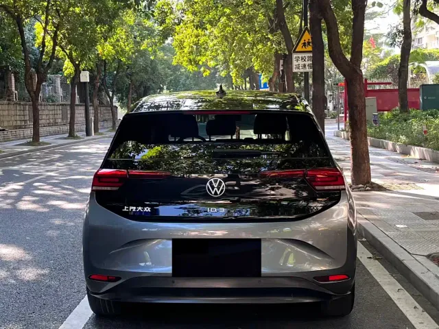 Volkswagen ID.3 — Фото автомобиля 17