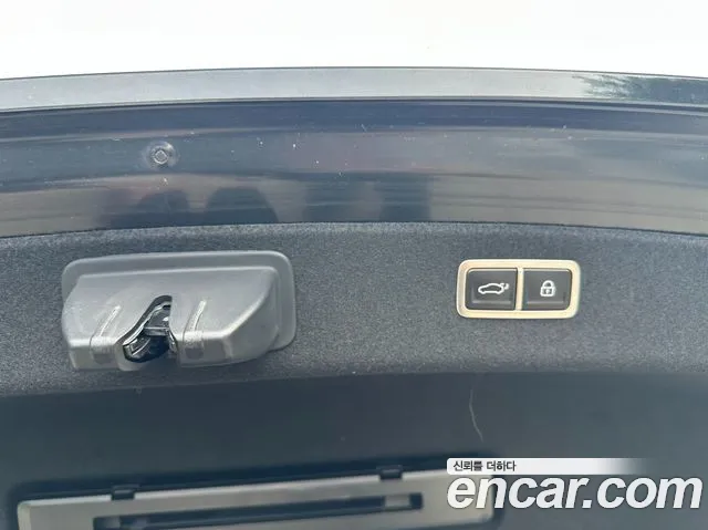 Genesis G80 Бензин 2.5 турбо 2WD — Фото автомобиля 14