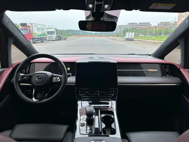 GAC Trumpchi M8 — Фото автомобиля 6