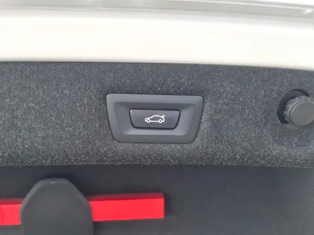 BMW 5 Series — Фото автомобиля 16