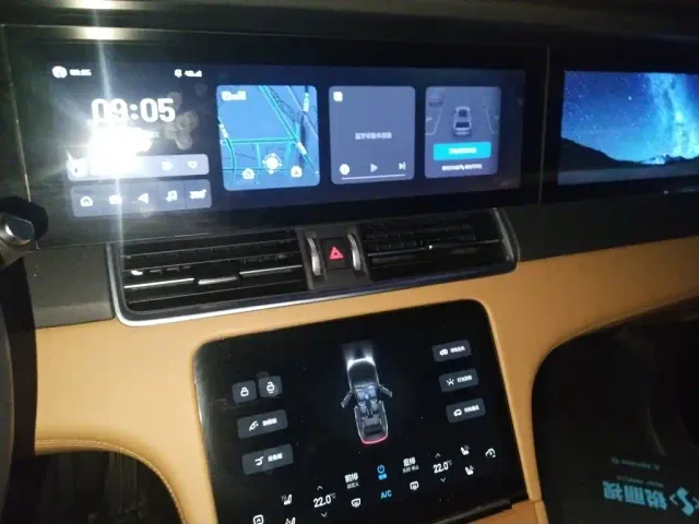 Li Auto Li ONE 2021 Extended Range 6-Seater — Фото автомобиля 15