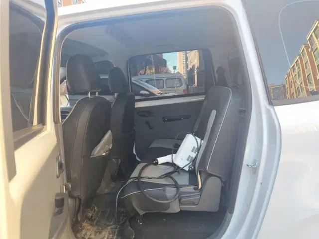 Wuling Hongguang — Фото автомобиля 13