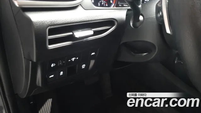 Hyundai Sonata — Фото автомобиля 25