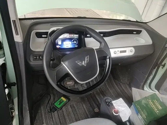 Wuling Hongguang Mini EV — Фото автомобиля 10