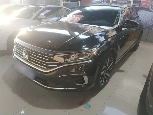 Фотография автомобиля — Volkswagen Passat