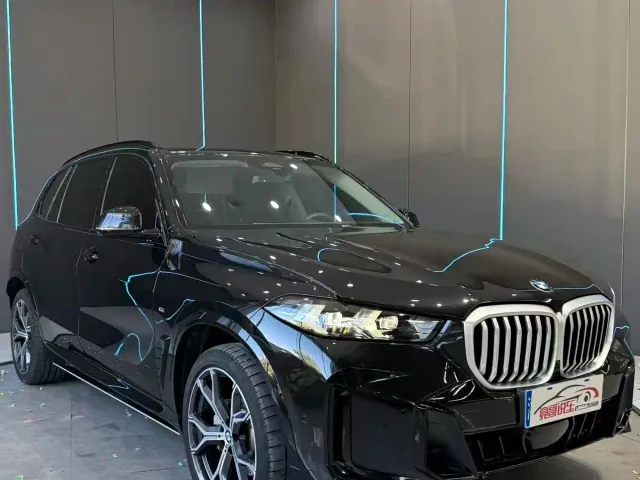 BMW X5 — Фото автомобиля 3