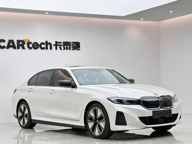 BMW i3 — Фото автомобиля 6