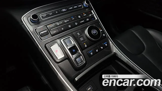 Hyundai Santa Fe Santa Fe (New) — Фото автомобиля 12