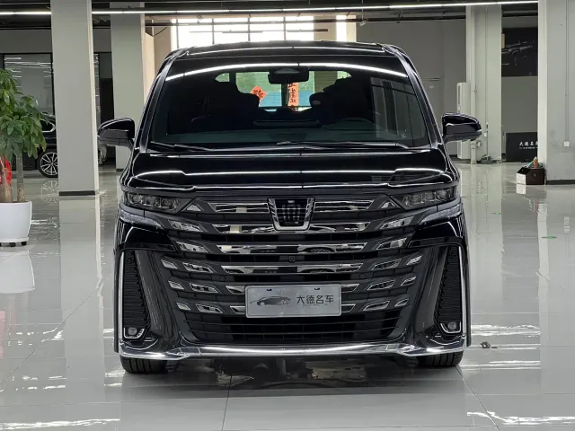 Toyota Vellfire — Фото автомобиля 2