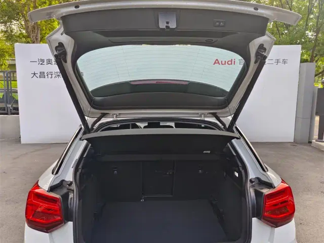 Audi Q2L — Фото автомобиля 19