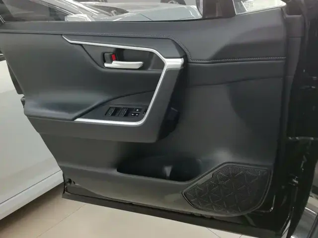 Toyota Wildlander — Фото автомобиля 7