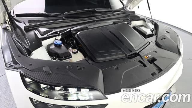 Genesis GV60 — Фото автомобиля 6