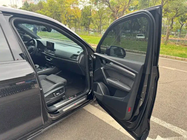 Audi Q5L Sportback — Фото автомобиля 24