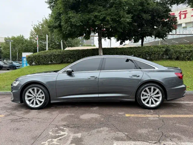 Audi A6L — Фото автомобиля 3