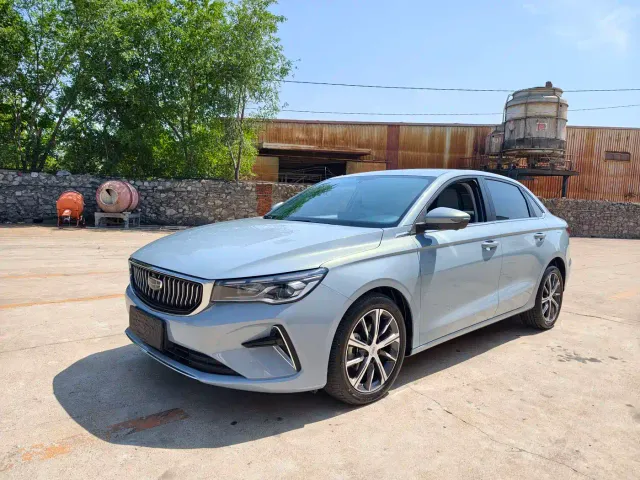 Фотография автомобиля — Geely Emgrand