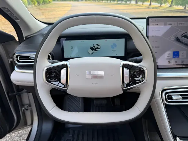 Geely Galaxy Stellar 6 — Фото автомобиля 17