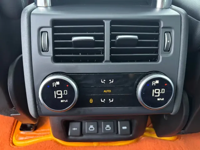 Land Rover Discovery — Фото автомобиля 5