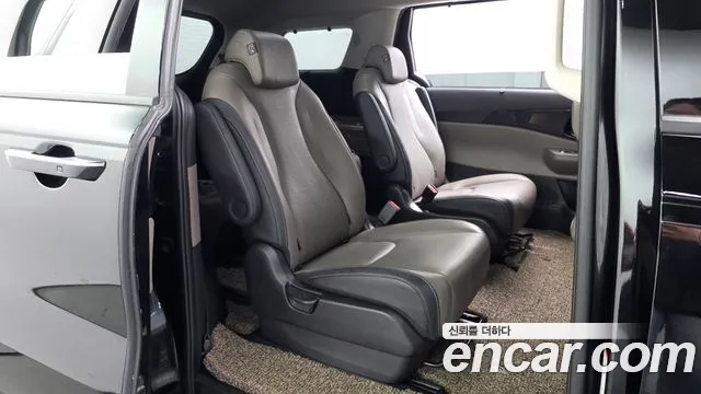 Kia Carnival 4th Gen — Фото автомобиля 17