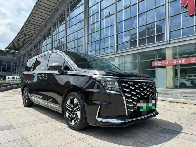 JAC Refine RF8 PHEV — Фото автомобиля 3