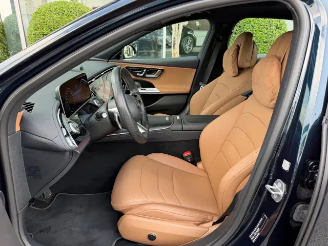 Mercedes-Benz E-Class — Фото автомобиля 17